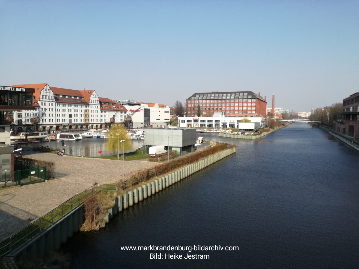 Tempelhofer Hafen 202003 001
